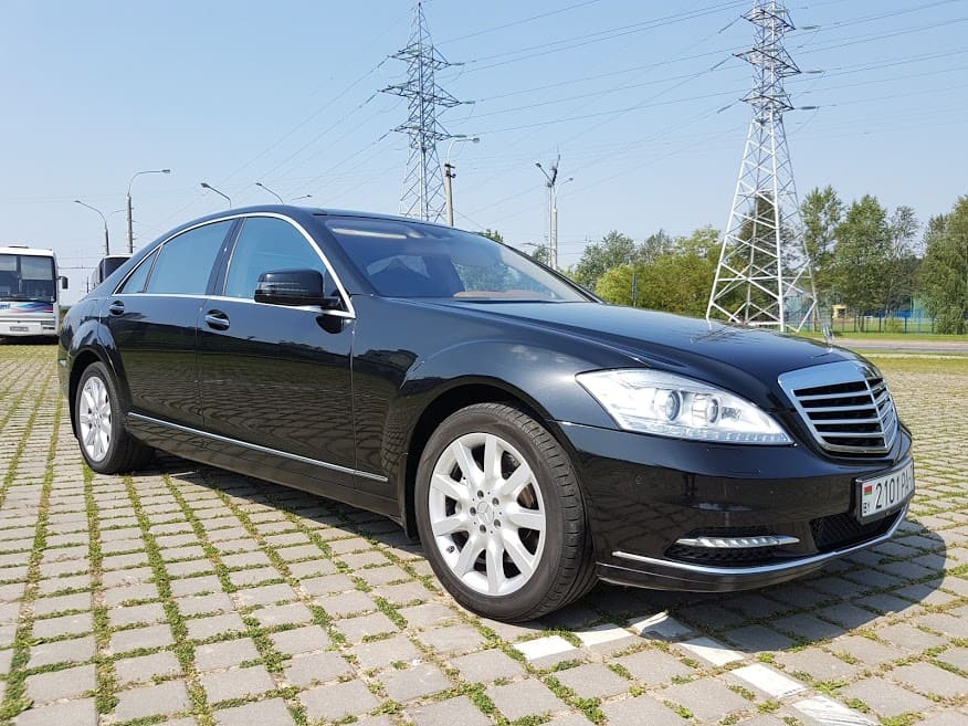 S 500 12. Мерседес представительского класса. Автомобиль представительского класса с водителем. Дэу представительского класса. Представительский класс это.